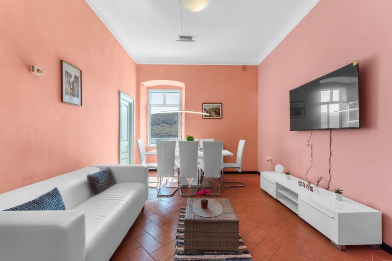 Apartmani Ella Рабац Екстер'єр фото