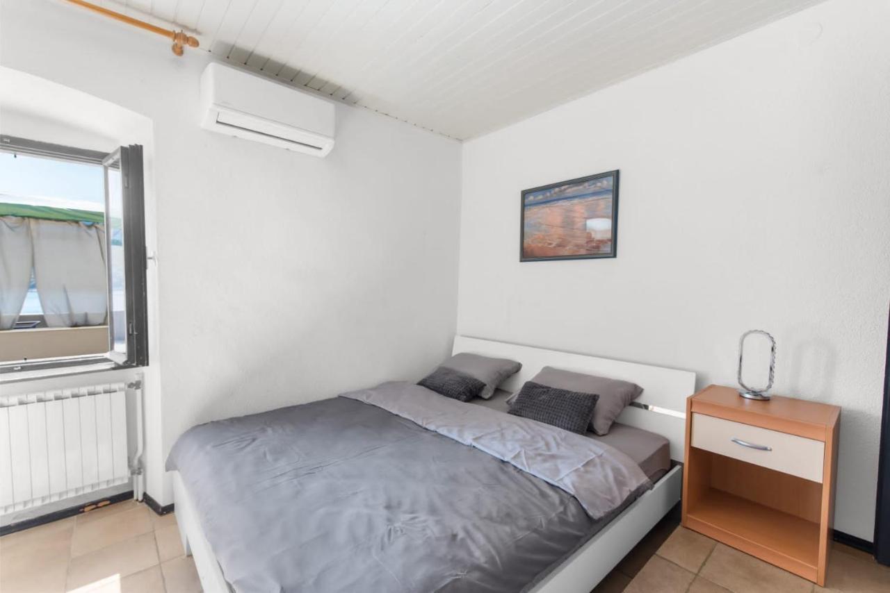 Apartmani Ella Рабац Екстер'єр фото